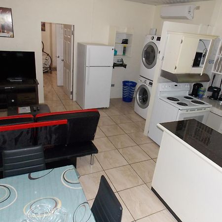 Stewart Apt- Trincity, Airport, Washer, Dryer, Office, Cable , Wifi 외부 사진
